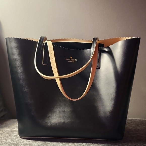 kate spade Handbags - Kate Spade Large Black and Cream Leather Tote